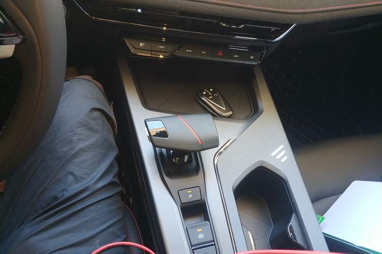 Used Oshan X5 PLUS 2023 Revised 1.5T DCT Excellence Edition
