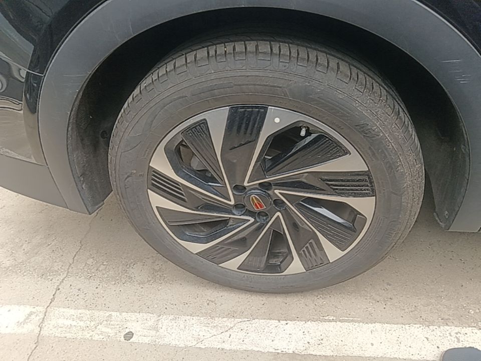 Hongqi HS7 PHEV 2024 2.0T PHEV Four-Wheel Drive Flagship Edition 6 Seats — снимка 11