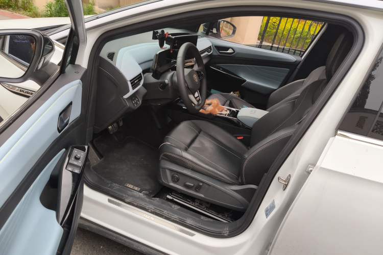 Used Volkswagen ID.4 X 2024 Pure & Smart Edition Driver Seat