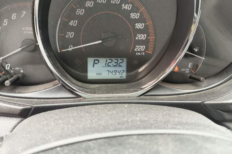 Used Toyota YARiS L Zhi Xiang 2020 1.5L CVT Leading Edition Odometer Close Up