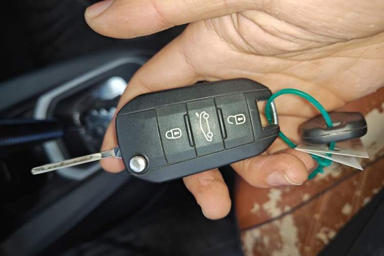 Used Citroen Elysee 2015 Qishang Edition 1.6L Automatic Fashion Model