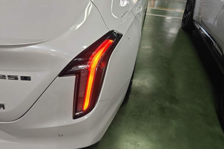 Used Cadillac CT4 2023 25T Luxury Model
