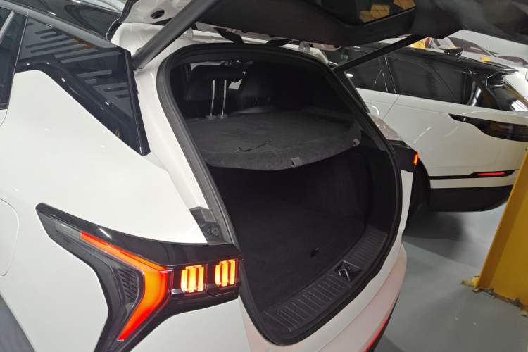 Used Lynk & Co 06 2020 1.5T JinPro model