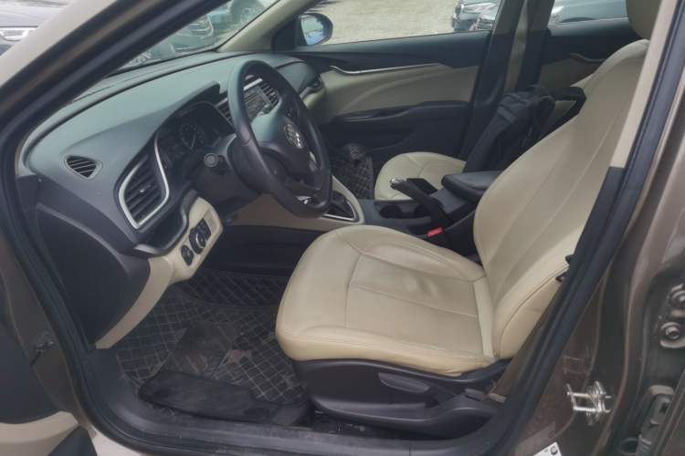 Used Buick GT 2015 15N Automatic Elite Version Left Front Seat