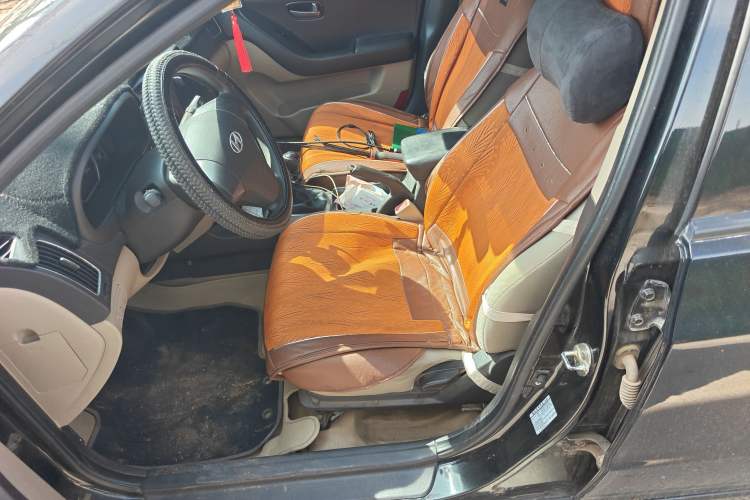 Used Hyundai Celesta 2011 1.6L Manual Comfort Edition
