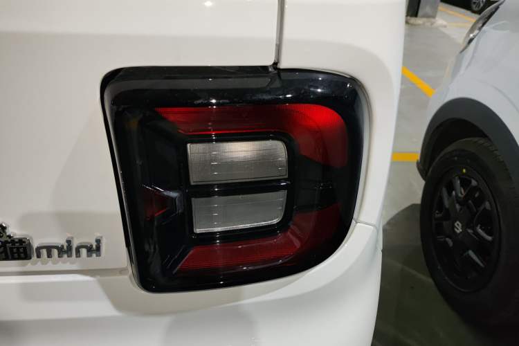 Used Geely Galaxy Panda 2024 Panda Mini 200km Endurance Bear
