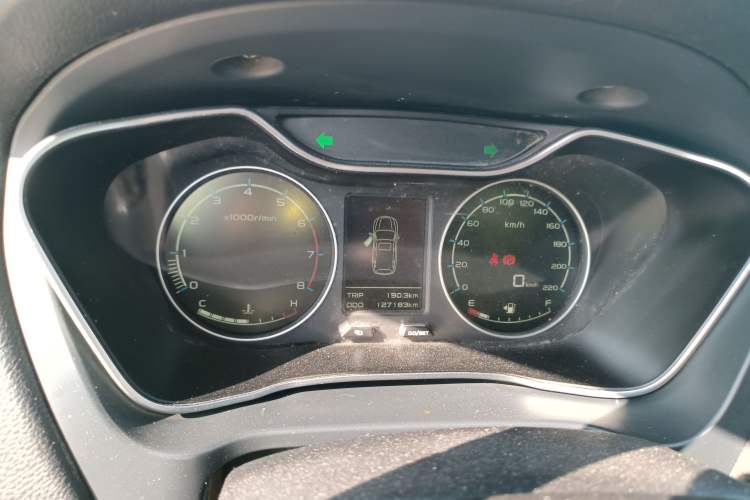 Used Geely Auto Vision X6 2016 1.8L Manual Luxury Model