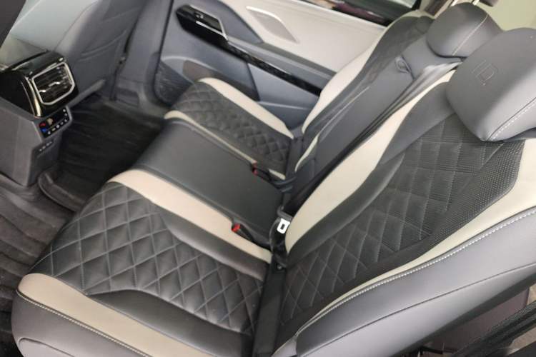 Used Volkswagen ID.6 CROZZ 2022 Long-Range Lite PRO Edition
