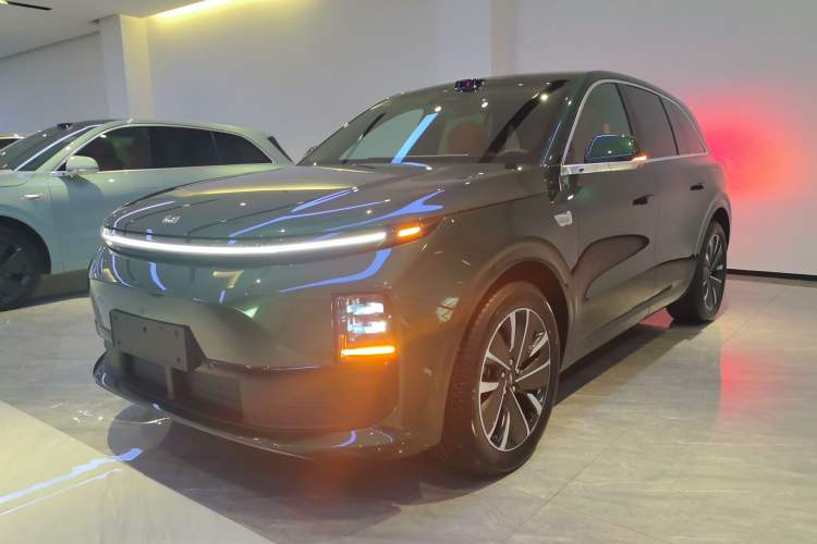 Used Li Auto L6 2025 Pro Smart Refresh Edition