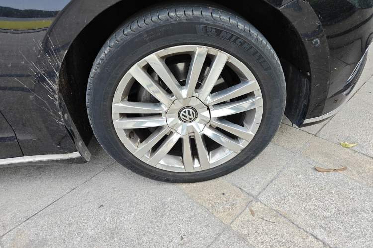 Used Volkswagen Phideon 2018 Revised Version 380TSI Two-Wheel-Drive Flagship Edition