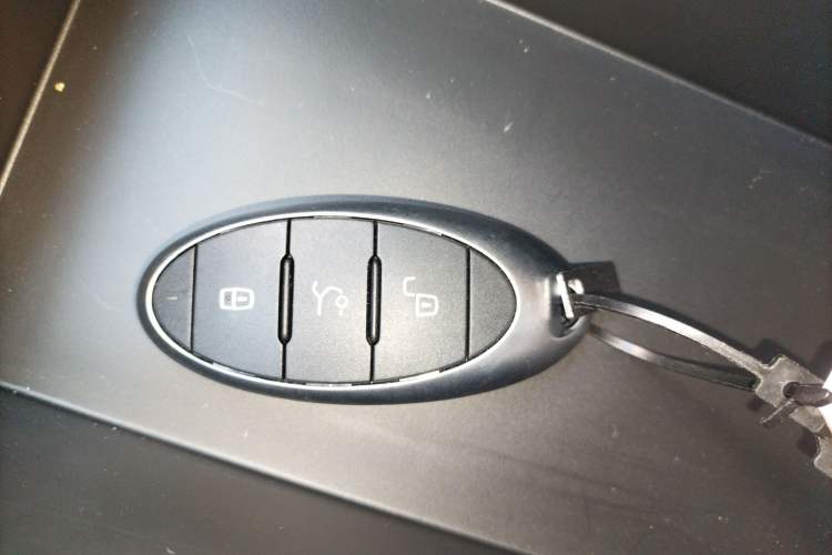 Used Bestune NAT 2023 PRO Comfortable Travel Battery-Swap Version 401km