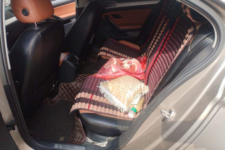 Used Volkswagen Lamando 2015 230TSI DSG Fashion Edition
