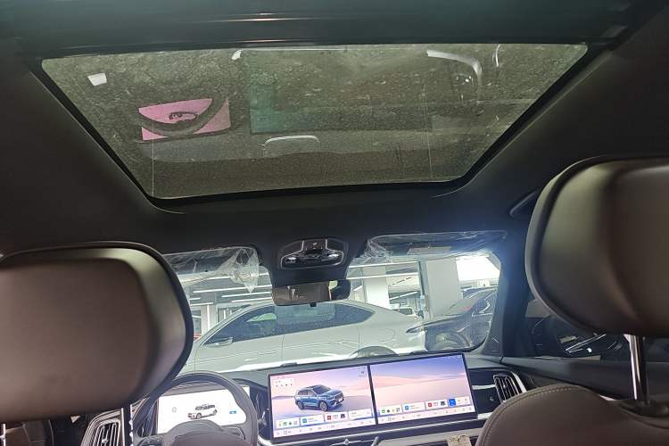 Used Geely Auto Monjaro L 2026 Model Oriental Yao 2.0TD Automatic Xiaohan Edition Headliner