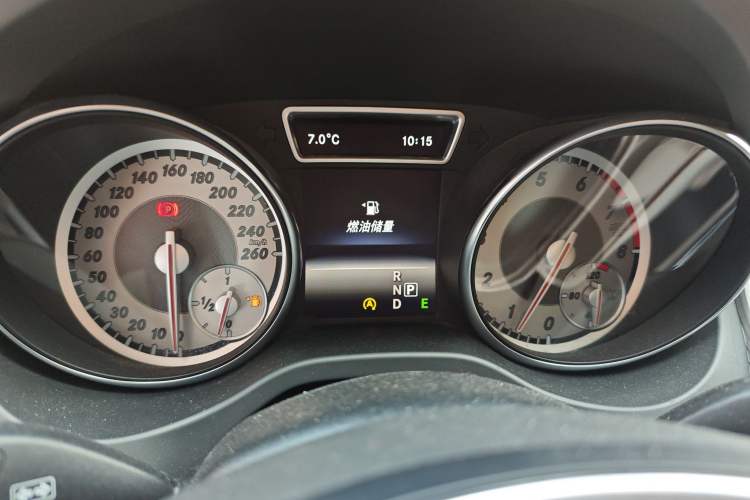 Used Mercedes-Benz GLA 2015 GLA 200 Fashion Model Instrument Cluster