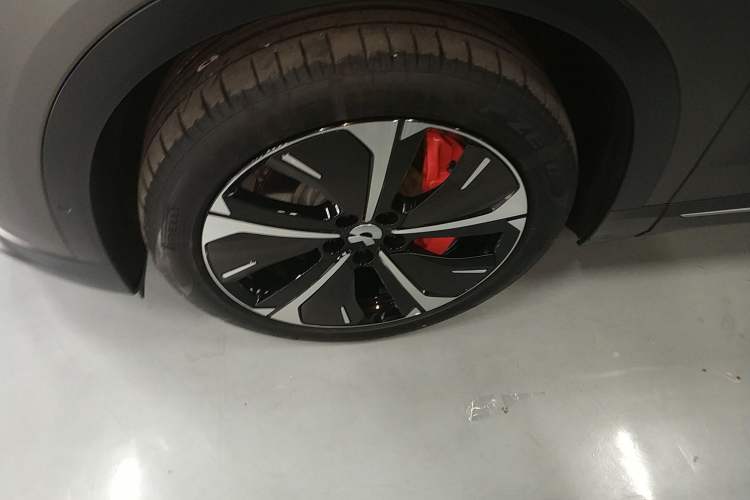 Used Nio EC7 2023 100kWh First Edition Left Front Wheel Hub