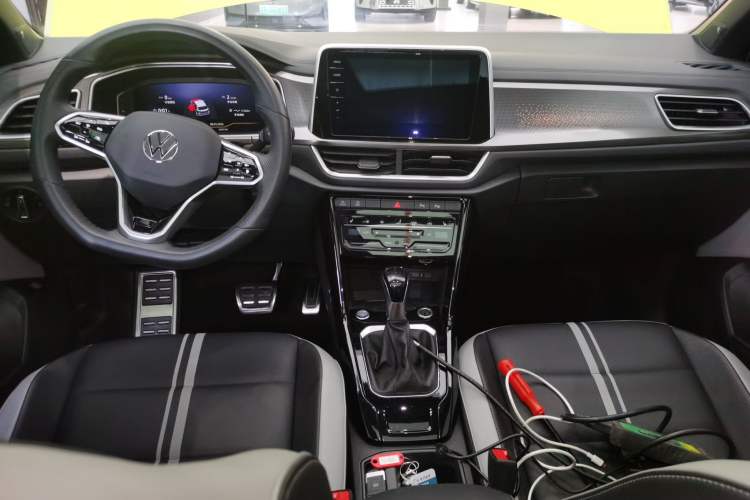 Used Volkswagen T-ROC 2023 300TSI DSG Two-Wheel Drive Starlight Edition