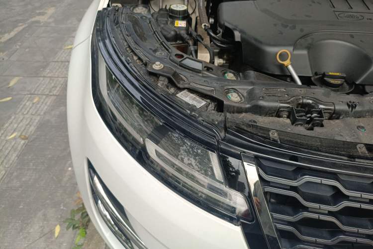 Used Land Rover Range Evoque 2021 Range Rover Velar 249 PS R-Dynamic S Performance Edition