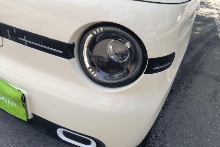 Used Geely Galaxy Panda 2025 210 km – Yuanqi Bear Left Front Headlight