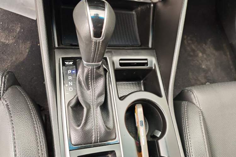 Used Hyundai Tucson 2018 1.6T Dual-Clutch Two-Wheel Drive 15th Anniversary Special Edition Gear Lever