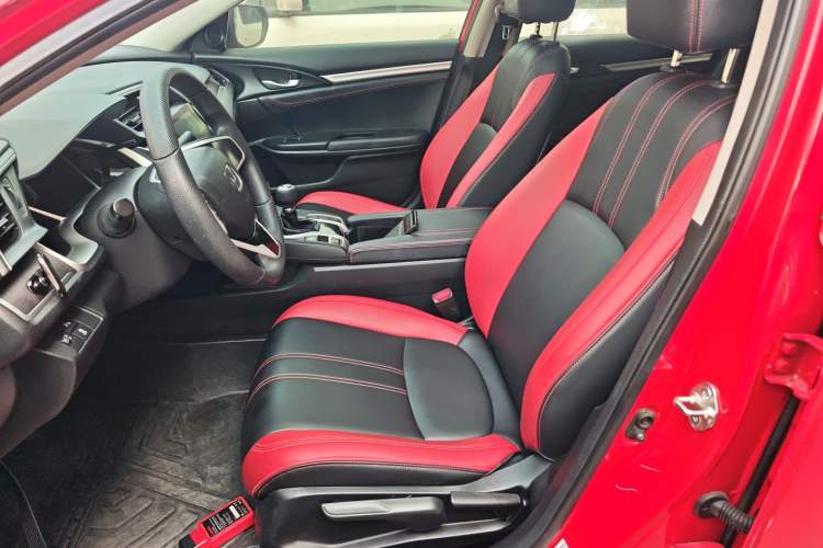 Used Honda Civic 2016 220TURBO Manual Luxury Edition
