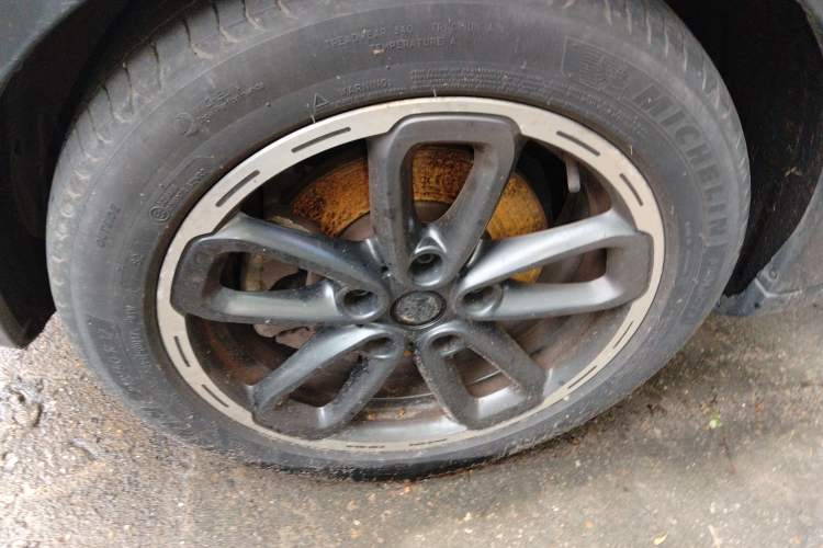 Used MINI Countryman 2014 1.6L ONE Left Front Wheel Hub