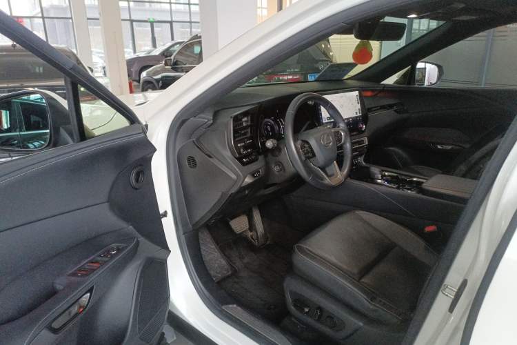 Used Lexus RX 2023 350h Two-Wheel Drive Comfort Edition
