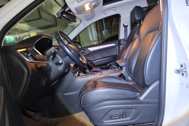 Used Roewe RX5 New Energy 2017 eRX5 50T Hybrid Connected Prestige Flagship Edition
