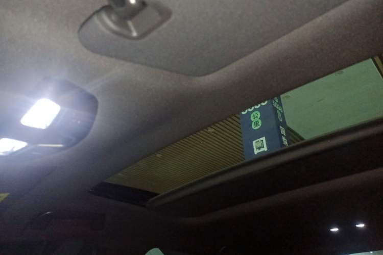 Used GAC Trumpchi EMPOW 2023 400T Automatic R PRO Headliner