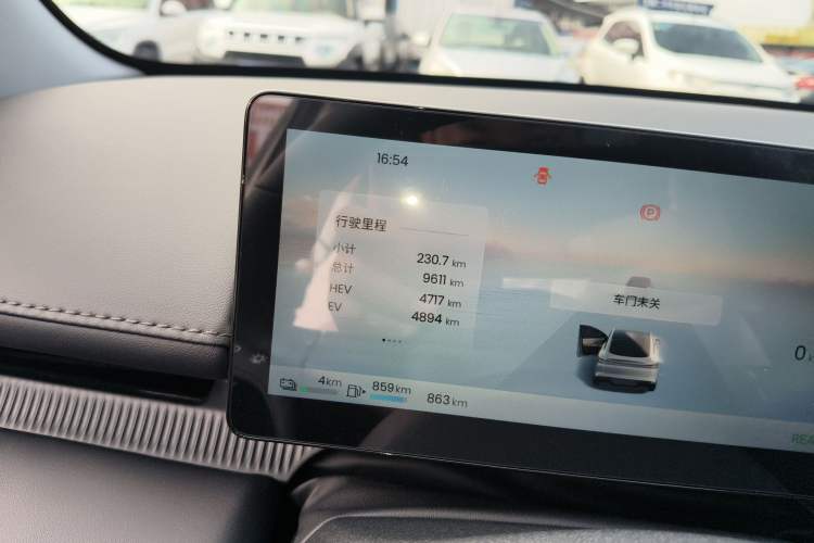 Used Baojun Enjoy 2025 Plug-in Hybrid 140km Standard Version Odometer Close Up