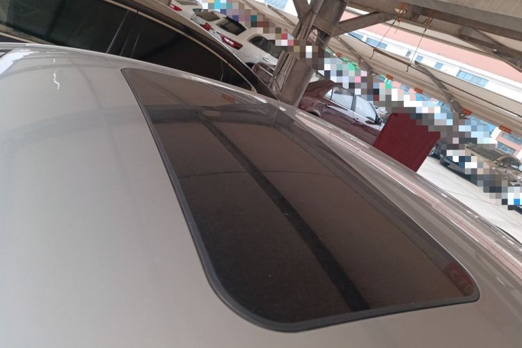 Used Volkswagen Bora 2014 1.6L Automatic Comfort Model Roof