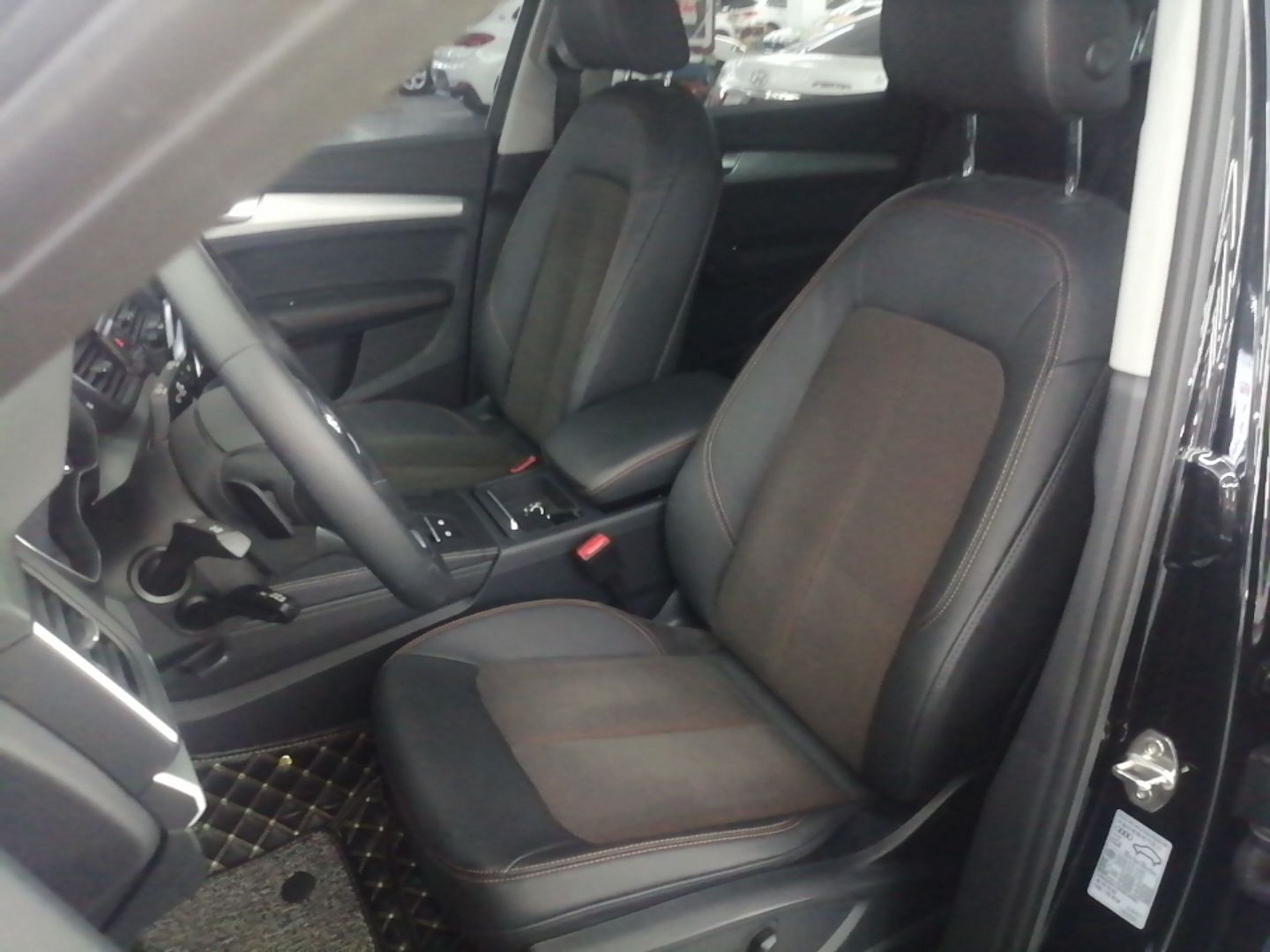Interior delantero