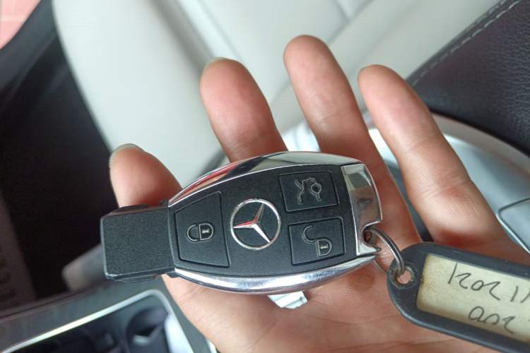 Used Mercedes-Benz C-Class 2016 C 200 L Sport Edition Vehicle Key