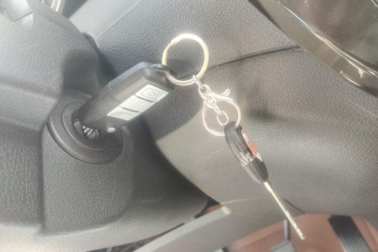 Used FORTHING Joyear X5 2015 1.6L Manual Luxury Model
