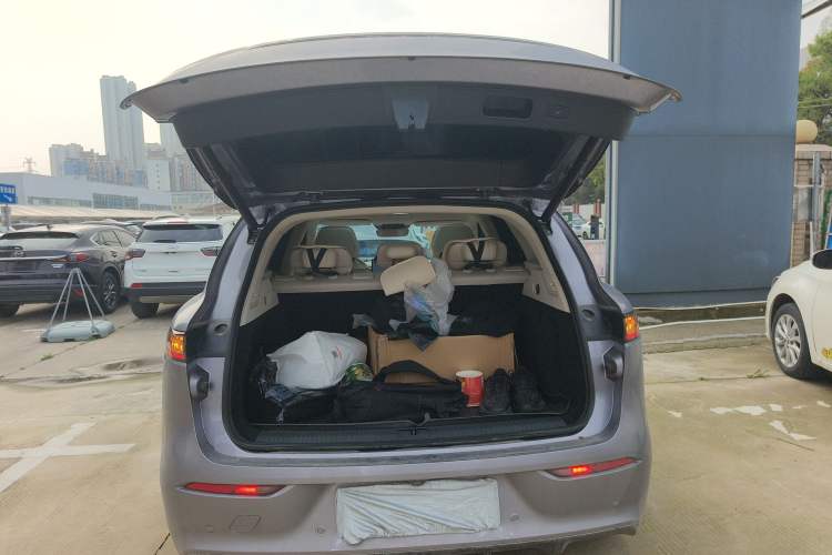 Used VOYAH FREE 2025 Model FREE+ Four-Wheel-Drive Qiankun Edition Trunk