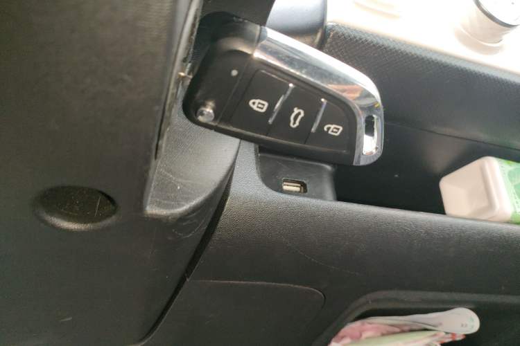 Used Wuling Hongguang MINIEV 2022 GAMEBOY 200km Play Edition with Lithium Iron Phosphate