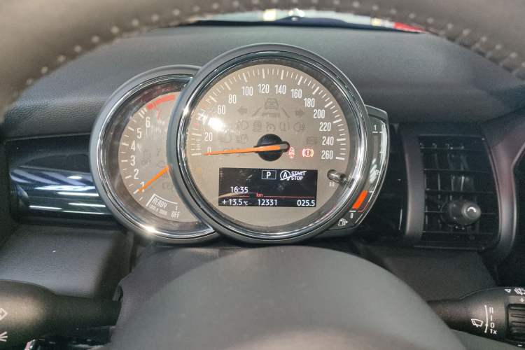 Used MINI MINI 2018 1.5T COOPER Classic Edition