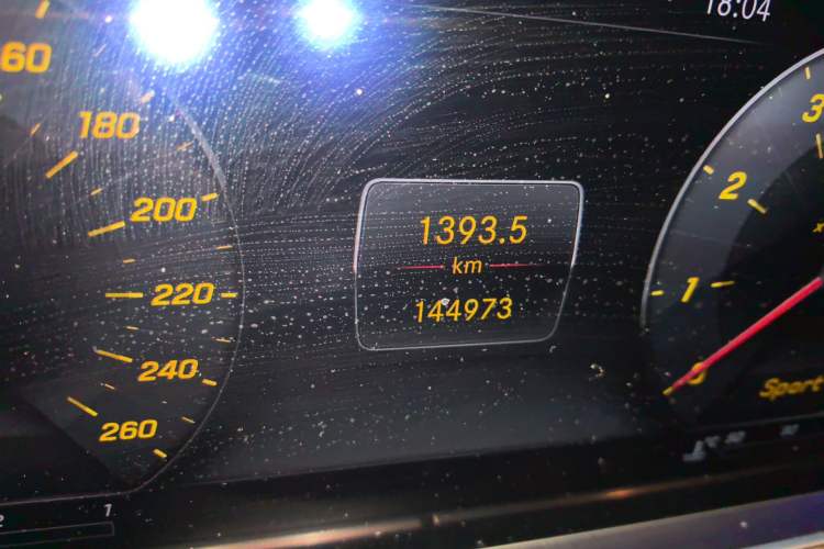 Used Mercedes-Benz E-Class 2019 Facelifted E 300 L Stylish Version Odometer Close Up