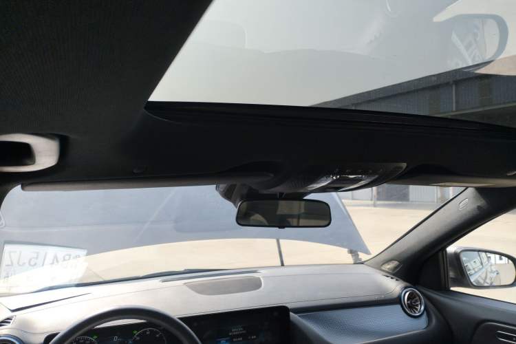 Used Mercedes-Benz EQA 2022 EQA 300 4MATIC Launch Edition
