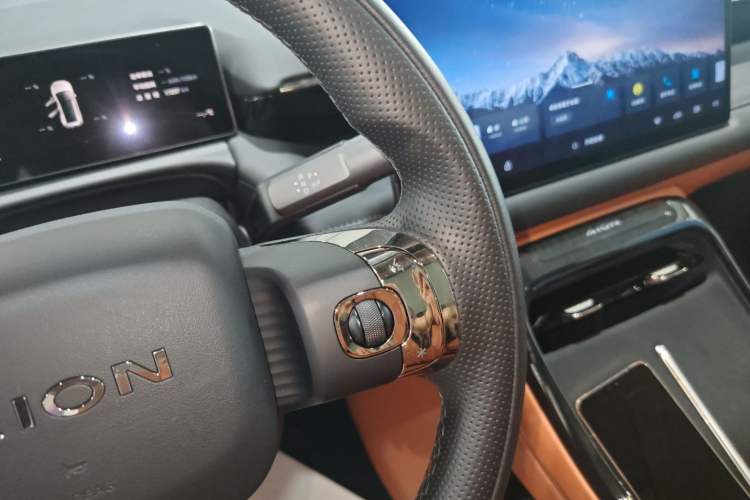 Used AION V 2024 Aion Tyrannosaurus 650 LiDAR Edition
