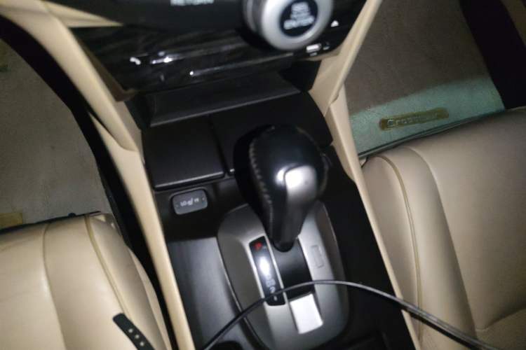 Used Honda Crosstour 2012 2.4L Luxury Edition
