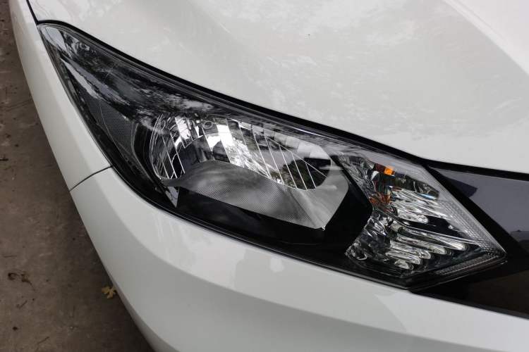 Used Honda Vezel 2016 1.8L CVT Front-Wheel Drive Pioneer Edition