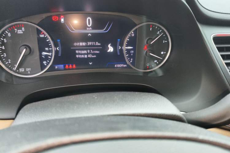 Used Buick LaCrosse 2021 652T Premium Edition Odometer Close Up