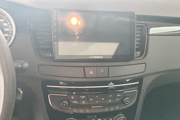 Used Peugeot 508 2015 1.6THP Automatic Zhiiyi Edition Audio And AC Panel