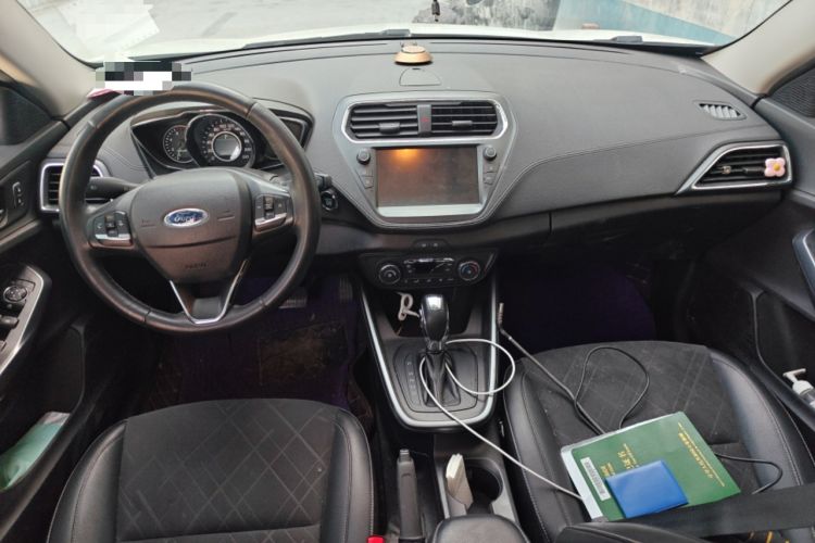 Used Ford Escort 2019 Revised Version 1.5L Automatic Enjoyment Type China VI Standard Center Console