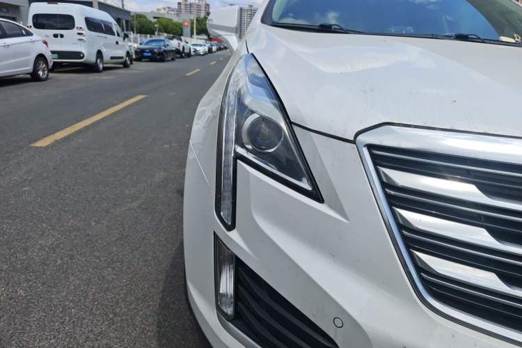 Used Cadillac XT5 2018 25T Luxury Model