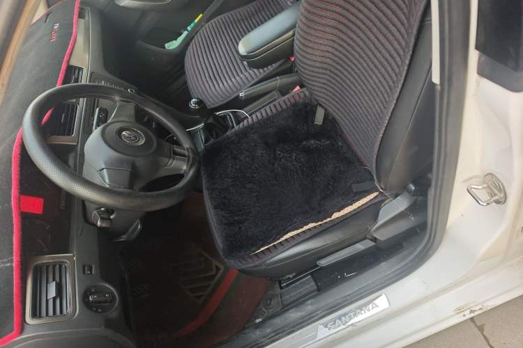 Used Volkswagen Santana 2013 1.6L Manual Comfort Edition Left Front Seat