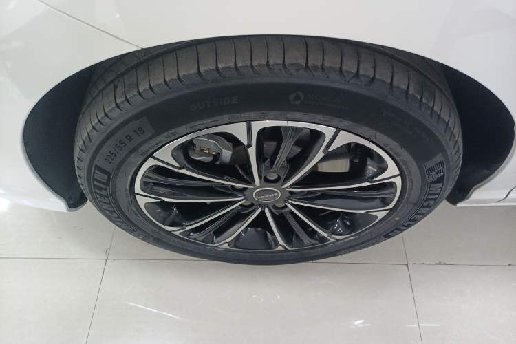 Used Roewe iMAX8 2022 400TGI Prestige Edition
