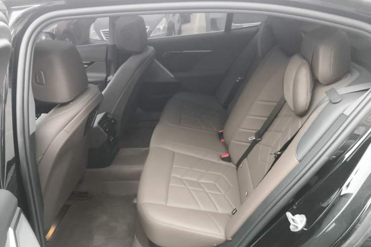 Used BMW i5 2024 eDrive 35L M Sport Package