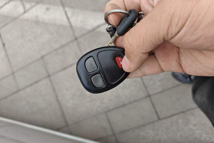 Used Buick GL8 2011 2.4L CT Comfort Edition