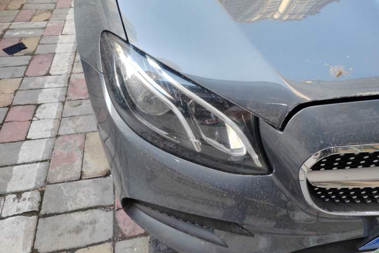 Used Mercedes-Benz E-Class 2017 E 200 4MATIC Coupe
